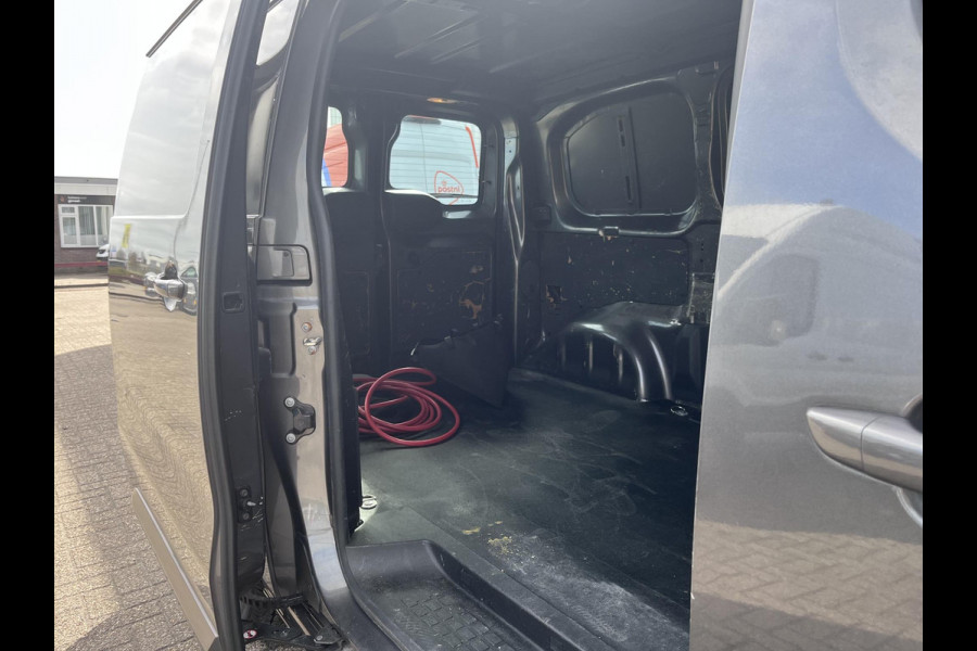 Peugeot e-Expert Standard Asphalt 75 kWh Cruise Control | Blind Spot Assist | Apple CarPlay