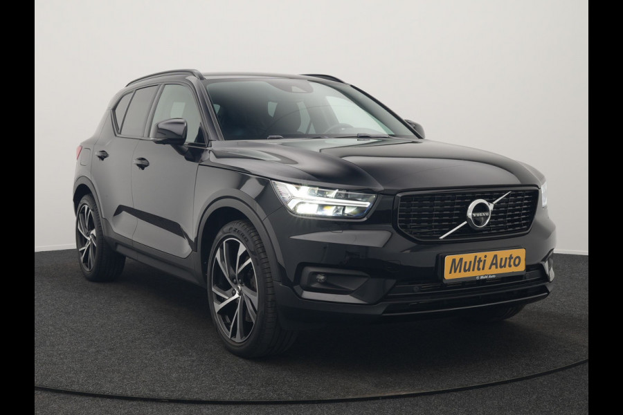 Volvo XC40 T5 Recharge R-Design PHEV 263pk Dealer O.H. | Trekhaak Af Fabriek | Adaptive Cruise | Harman / Kardon | 360 Camera | Lederen Sportstoelen Memory & Verwarmd | Apple Carplay | Stuur Verwarmd | Keyless | Blis | Navigatie | DAB | Plug In Hybrid