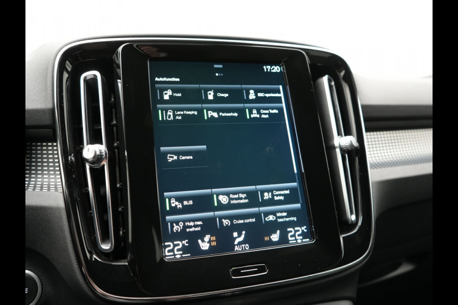 Volvo XC40 T5 Recharge R-Design PHEV 263pk Dealer O.H. | Trekhaak Af Fabriek | Adaptive Cruise | Harman / Kardon | 360 Camera | Lederen Sportstoelen Memory & Verwarmd | Apple Carplay | Stuur Verwarmd | Keyless | Blis | Navigatie | DAB | Plug In Hybrid