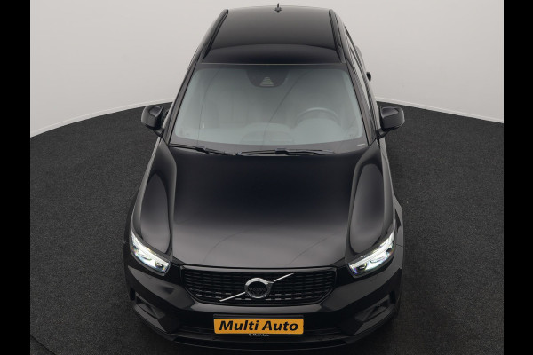 Volvo XC40 T5 Recharge R-Design PHEV 263pk Dealer O.H. | Trekhaak Af Fabriek | Adaptive Cruise | Harman / Kardon | 360 Camera | Lederen Sportstoelen Memory & Verwarmd | Apple Carplay | Stuur Verwarmd | Keyless | Blis | Navigatie | DAB | Plug In Hybrid