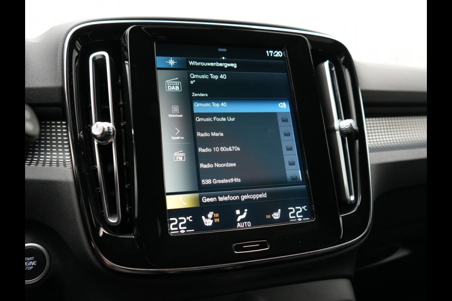 Volvo XC40 T5 Recharge R-Design PHEV 263pk Dealer O.H. | Trekhaak Af Fabriek | Adaptive Cruise | Harman / Kardon | 360 Camera | Lederen Sportstoelen Memory & Verwarmd | Apple Carplay | Stuur Verwarmd | Keyless | Blis | Navigatie | DAB | Plug In Hybrid