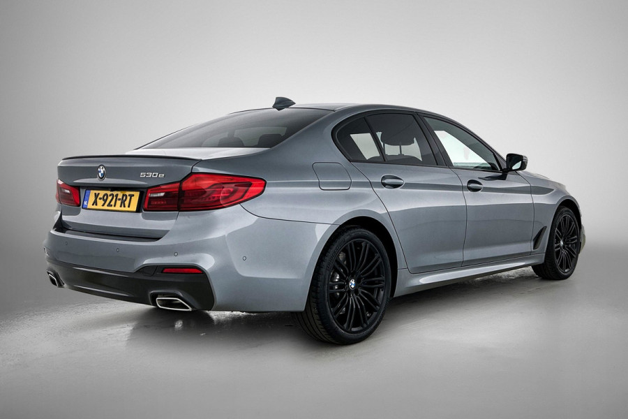 BMW 5 Serie 530e iPerformance High Executive M-Sport | 252PK | Dealer onderH | Sfeerverl | Head-up | StoelverW | Camera | Carplay