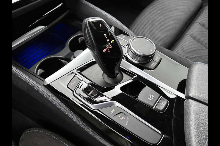 BMW 5 Serie 530e iPerformance High Executive M-Sport | 252PK | Dealer onderH | Sfeerverl | Head-up | StoelverW | Camera | Carplay