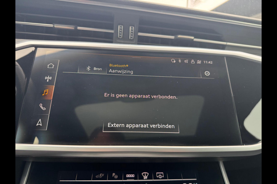 Audi A6 Avant 55 TFSI e quattro Competition 367 PK HUD Pano 360 Trekhaak