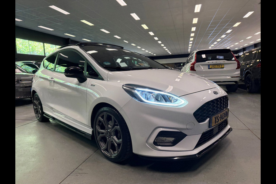 Ford Fiesta 1.0 EcoBoost ST-Line 125PK PANO/NAVI/CAM/ECC/PDC/DAB/CARPLAY//