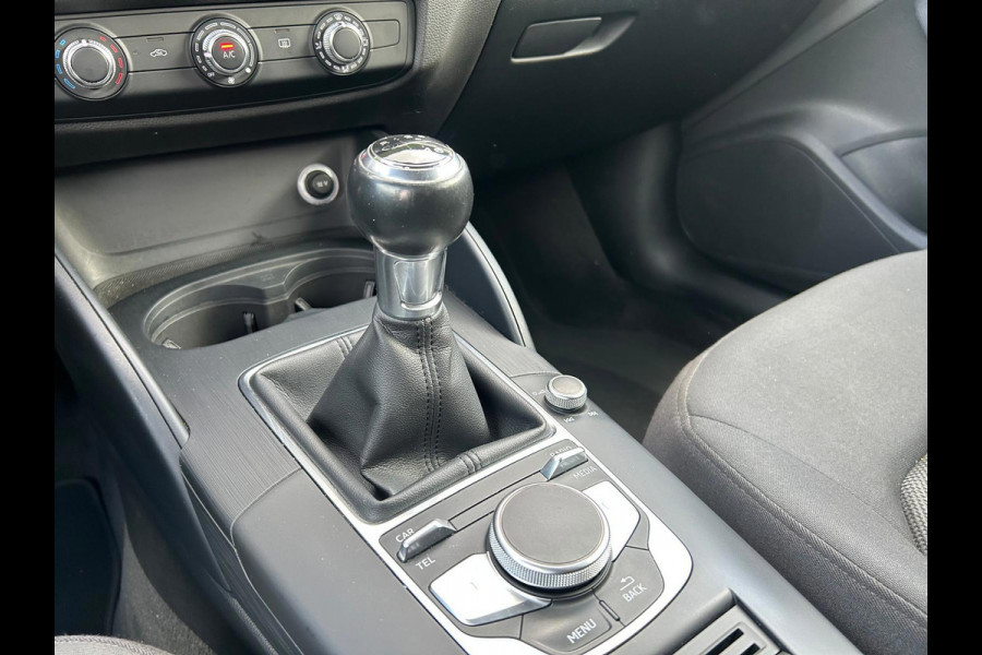 Audi A3 Sportback 1.0 TFSI Design 17Inch BTW-Verrekenbaar RIJKLAAR