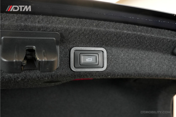 Audi A6 Limousine 55TFSIe Quattro Competition | Panoramadak | Leder | 360