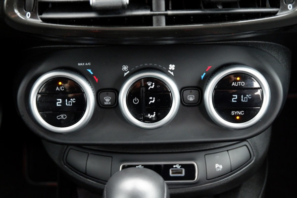 Fiat 500X 1.5 Hybrid Sport / INCL. 12 mnd BOVAG / parkeercamera / Apple Ca