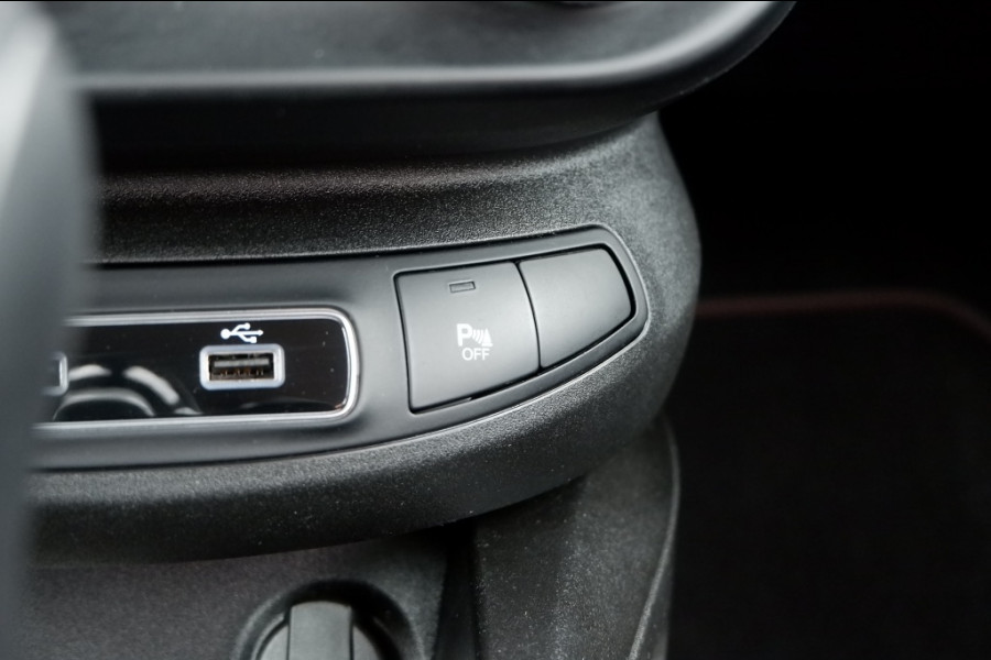 Fiat 500X 1.5 Hybrid Sport / INCL. 12 mnd BOVAG / parkeercamera / Apple Ca