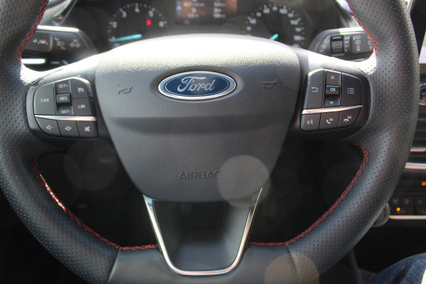 Ford Fiesta 1.0-125pk EcoBoost Mild-Hybrid ST-Line. Luxe, sportieve en goed onderhouden Fiesta ! Autm. airco, Cruise control, Lane assist, 17" Lmv, Parkeersensoren Achter, Metallic lak, Navigatie by Apple/Android, LED verlichting etc.