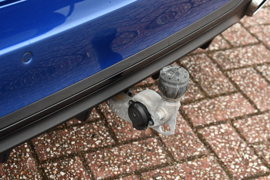 Mercedes-Benz C-Klasse Estate 300 e AMG Line Pano