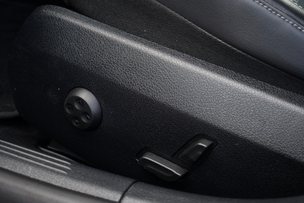 Mercedes-Benz C-Klasse Estate 300 e AMG Line Pano