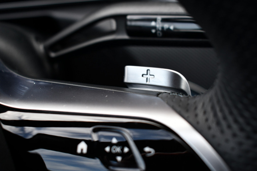 Mercedes-Benz C-Klasse Estate 300 e AMG Line Pano