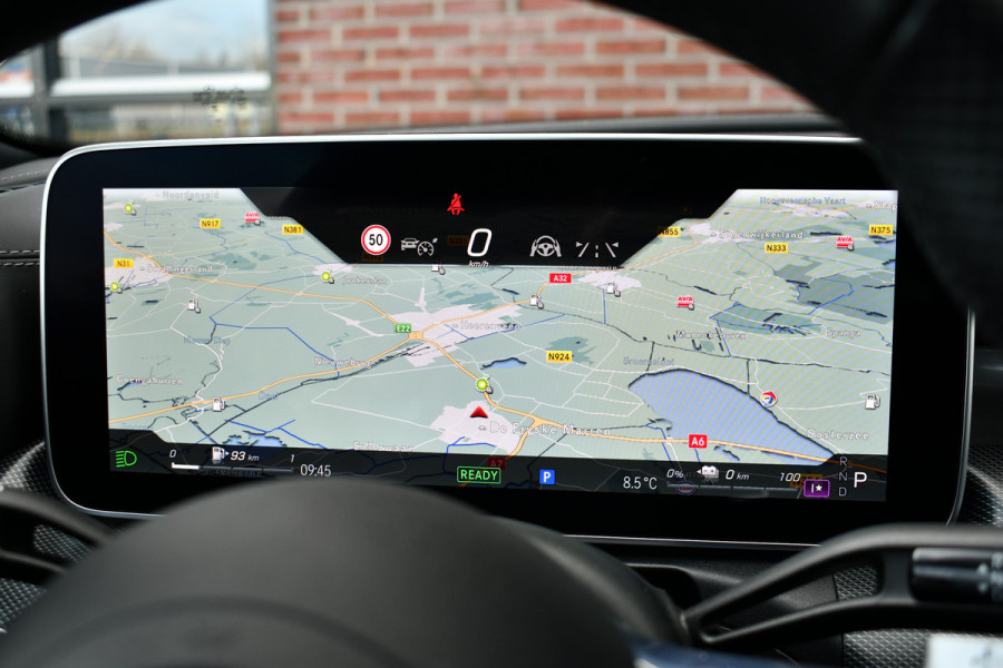 Mercedes-Benz C-Klasse Estate 300 e AMG Line Pano