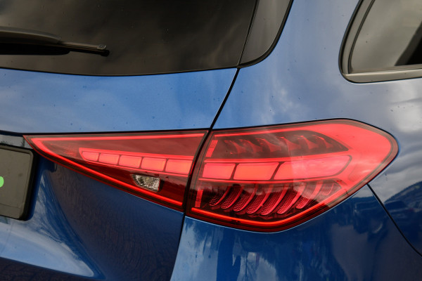 Mercedes-Benz C-Klasse Estate 300 e AMG Line Pano