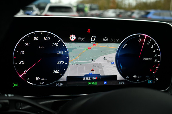 Mercedes-Benz C-Klasse Estate 300 e AMG Line Pano