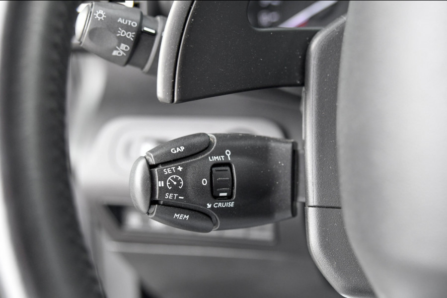 Toyota PROACE CITY Verso 1.2 Turbo Professional Long 7p. HUD, ACC, Camera, CarPlay, Keyless, Dodeh!