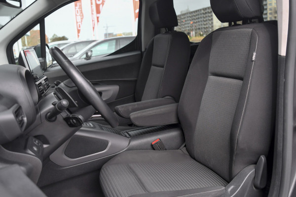 Toyota PROACE CITY Verso 1.2 Turbo Professional Long 7p. HUD, ACC, Camera, CarPlay, Keyless, Dodeh!