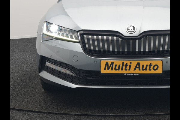 Škoda Superb Combi 1.4 TSI iV Sportline PHEV 218pk Dealer O.H | Panodak | Crystal LED | Camera | Alcantara Sportstoelen Memory & Verwarmd | Cruise Control | Sfeerverlichting | Apple Carplay | Keyless | Navigatie | Virtual | DAB | 19"L.M | Plug In Hybrid |
