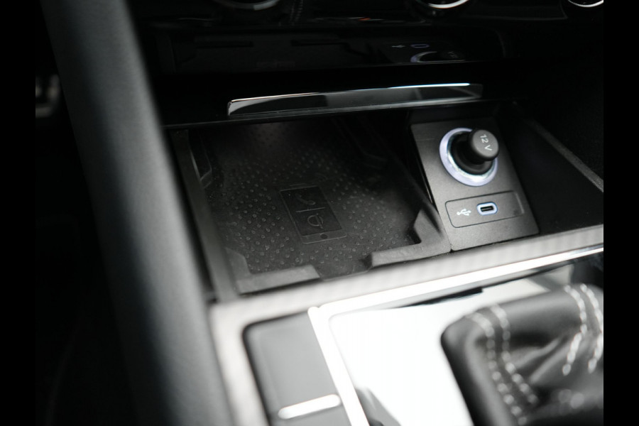 Škoda Superb Combi 1.4 TSI iV Sportline PHEV 218pk Dealer O.H | Panodak | Crystal LED | Camera | Alcantara Sportstoelen Memory & Verwarmd | Cruise Control | Sfeerverlichting | Apple Carplay | Keyless | Navigatie | Virtual | DAB | 19"L.M | Plug In Hybrid |