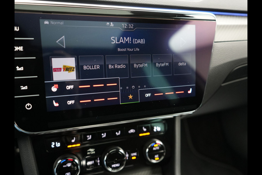 Škoda Superb Combi 1.4 TSI iV Sportline PHEV 218pk Dealer O.H | Panodak | Crystal LED | Camera | Alcantara Sportstoelen Memory & Verwarmd | Cruise Control | Sfeerverlichting | Apple Carplay | Keyless | Navigatie | Virtual | DAB | 19"L.M | Plug In Hybrid |