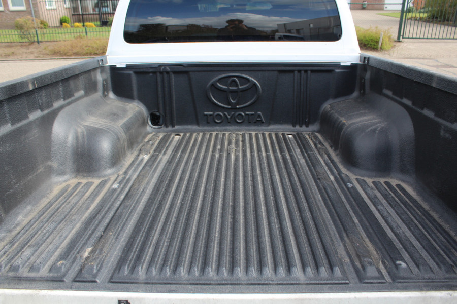 Toyota Hilux 2.4 D-4D 150PK E6 4WD Automaat Double Cab Professional 4x4 ✓ Trekhaak