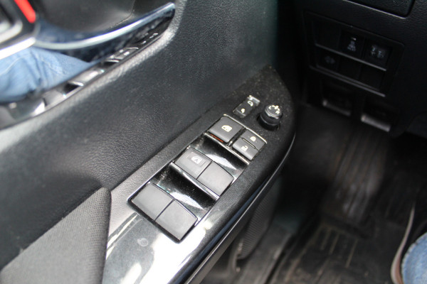 Toyota Hilux 2.4 D-4D 150PK E6 4WD Automaat Double Cab Professional 4x4 ✓ Trekhaak