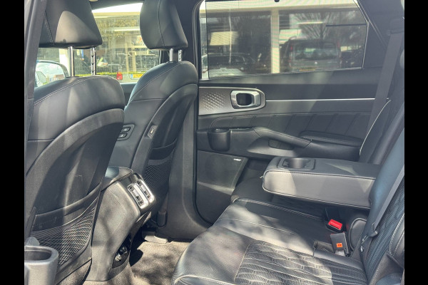 Kia Sorento 1.6 T-GDI Hybrid 2WD ExecutiveLine 5p. | ACC, Pano, Leder, Carplay/Android, Trekhaak, NAP | 1e Eigenaar |