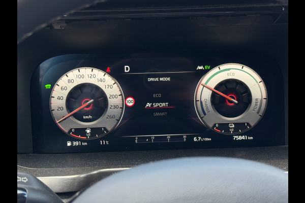Kia Sorento 1.6 T-GDI Hybrid 2WD ExecutiveLine 5p. | ACC, Pano, Leder, Carplay/Android, Trekhaak, NAP | 1e Eigenaar |
