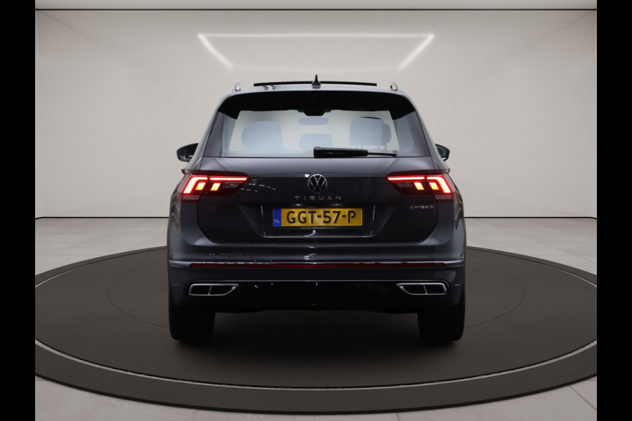 Volkswagen Tiguan 1.4 TSI eHybrid 245 PK R-Line Business, Panoramadak, Winterpakket, Adap. Cruise Control,