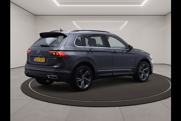 Volkswagen Tiguan 1.4 TSI eHybrid 245 PK R-Line Business, Panoramadak, Winterpakket, Adap. Cruise Control,
