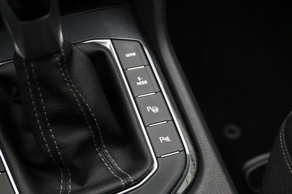 Volkswagen Tiguan 1.4 TSI eHybrid 245 PK R-Line Business, Panoramadak, Winterpakket, Adap. Cruise Control,