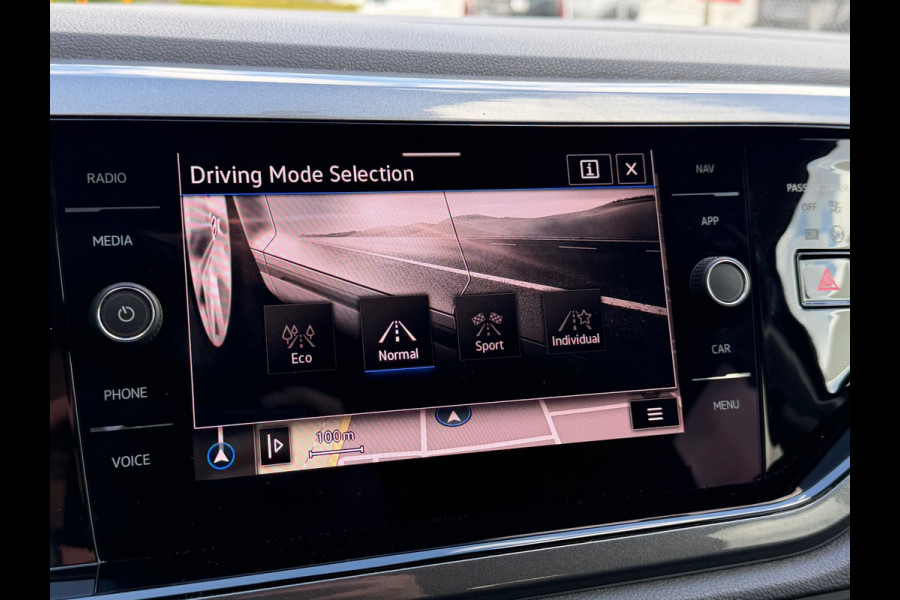 Volkswagen Polo 1.0 TSI Highline Business R-LINE Automaat