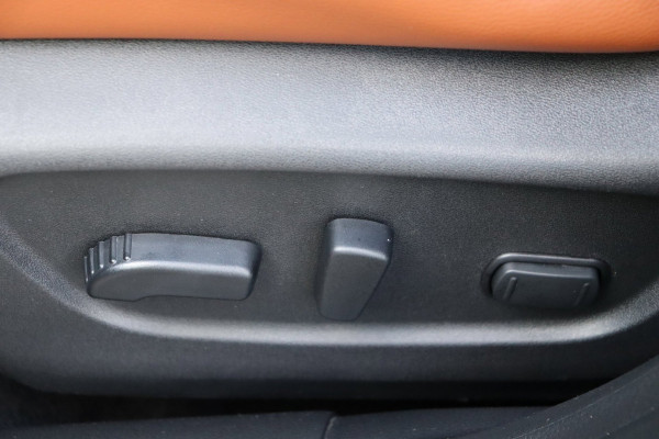 Nissan X-Trail 1.3 DIG-T Bus. org.NL Bose trekhaak el.dak stuur+stoelverw camera el.klep