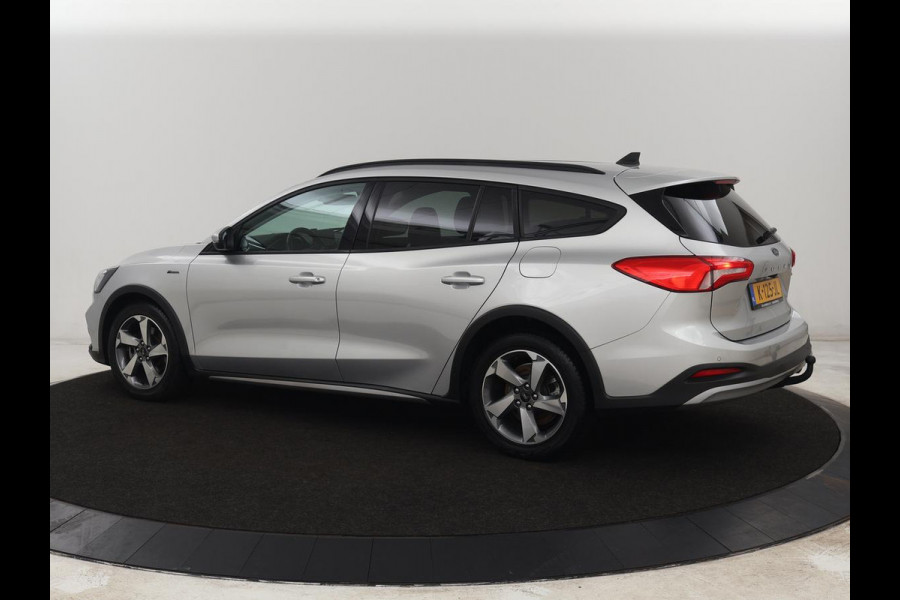 Ford Focus 1.0 EcoBoost Hybrid Active | Stoelverwarming | Trekhaak | Camera | Stuurverwarming | Carplay | Keyless | Full LED | Navigatie | Parkeerhulp | Climate control | Cruise control