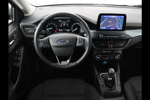 Ford Focus 1.0 EcoBoost Hybrid Active | Stoelverwarming | Trekhaak | Camera | Stuurverwarming | Carplay | Keyless | Full LED | Navigatie | Parkeerhulp | Climate control | Cruise control