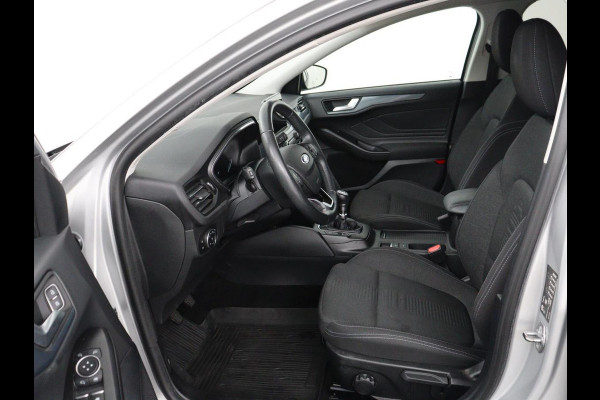 Ford Focus 1.0 EcoBoost Hybrid Active | Stoelverwarming | Trekhaak | Camera | Stuurverwarming | Carplay | Keyless | Full LED | Navigatie | Parkeerhulp | Climate control | Cruise control