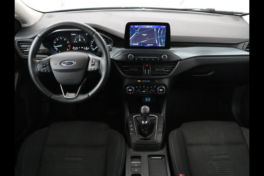 Ford Focus 1.0 EcoBoost Hybrid Active | Stoelverwarming | Trekhaak | Camera | Stuurverwarming | Carplay | Keyless | Full LED | Navigatie | Parkeerhulp | Climate control | Cruise control
