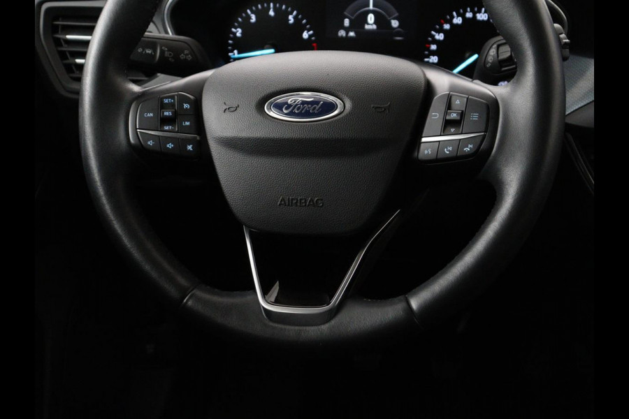 Ford Focus 1.0 EcoBoost Hybrid Active | Stoelverwarming | Trekhaak | Camera | Stuurverwarming | Carplay | Keyless | Full LED | Navigatie | Parkeerhulp | Climate control | Cruise control
