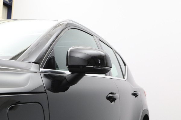 Volvo XC40 1.5 T4 211 PK Recharge Inscription Expression PHEV, Panoramadak, Leder, Camera