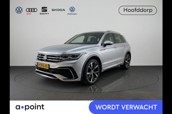 Volkswagen Tiguan 1.5 TSI R-Line 150 pk Automaat (DSG) | Navigatie | Panoramadak | Trekhaak (wegklapbaar) | Parkeersensoren (Park assist) | Achteruitrijcamera | Stoelverwarming | R-Line |