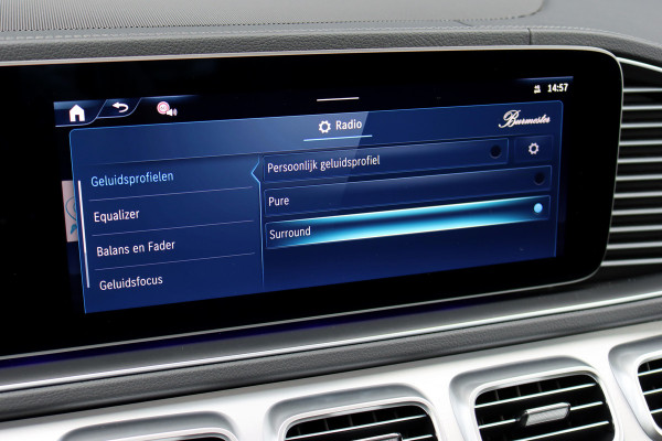 Mercedes-Benz GLE AMG 53 Hybrid 4MATIC+ Premium+ | Luchtvering | Distronic | Massage | Memory | Trekhaak | Verwarmd Stuurwiel | Burmester | Panoramadak | Luchtreinigingspakket | Soft-Close | Vlakkenverwarming |