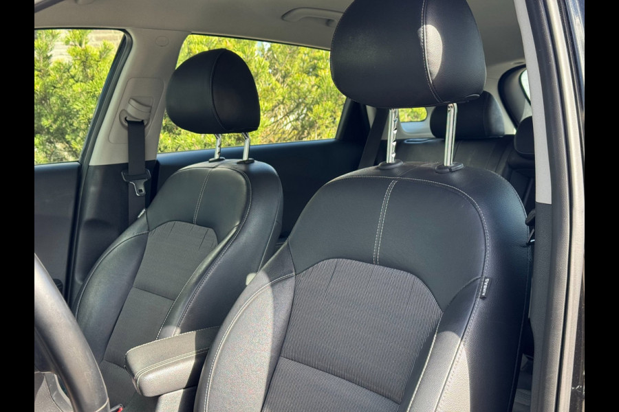 Kia Niro 1.6 GDi Hybrid ExecutiveLine | Halfleder, Navi, Cruise, Camera, Carplay/Android, DAB | NAP |