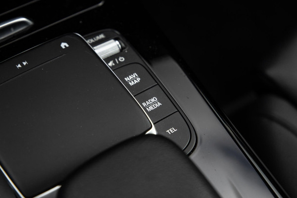 Mercedes-Benz A-Klasse 250 e Business Solution Luxury Limited CARPLAY / LEER / CAMERA / AUTOMAAT