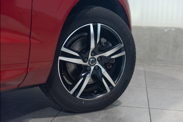Volvo XC60 T8 Aut. R-Design 360camera Stoelverwarming 390pk
