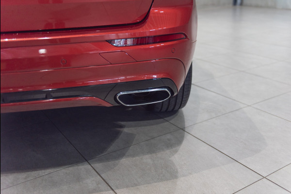 Volvo XC60 T8 Aut. R-Design 360camera Stoelverwarming 390pk