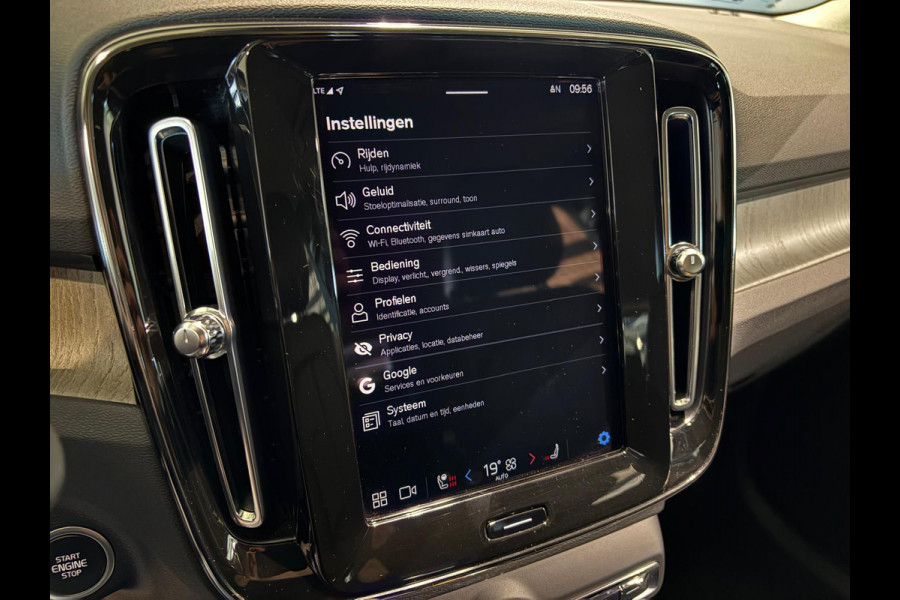 Volvo XC40 B4 Aut. Plus Dark ACC 360camera Stoelverwarming 197pk