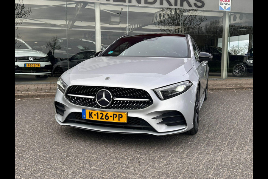 Mercedes-Benz A-Klasse 180 Business Solution AMG | Panorama | Leder Alcantara | LED |
