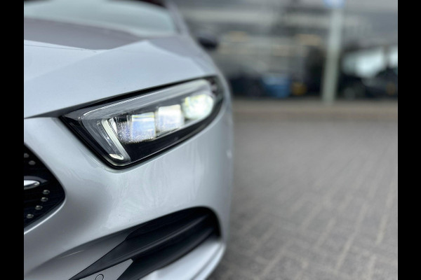 Mercedes-Benz A-Klasse 180 Business Solution AMG | Panorama | Leder Alcantara | LED |
