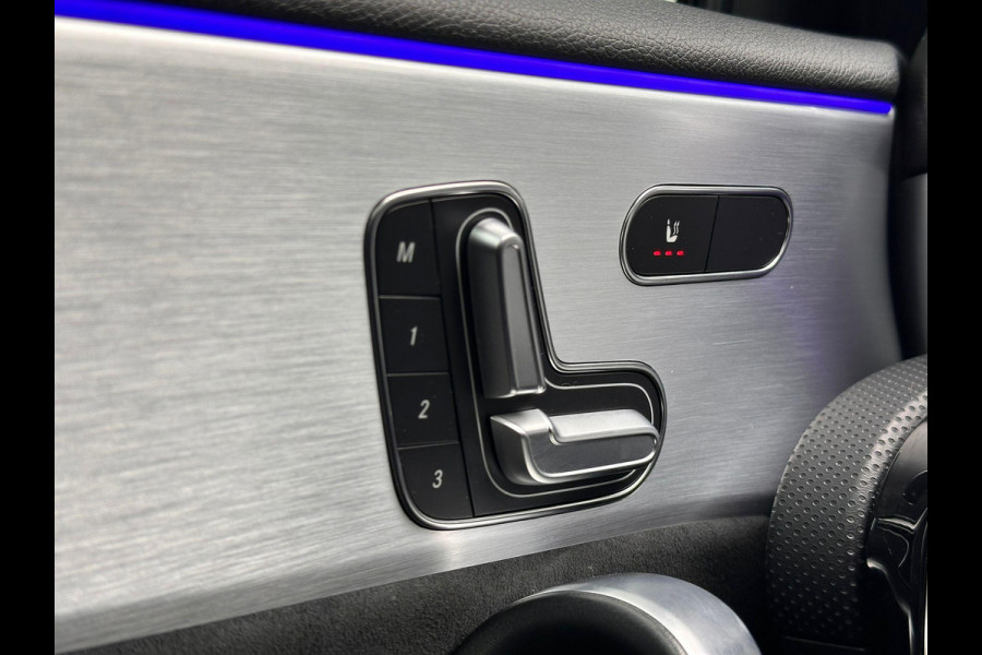 Mercedes-Benz A-Klasse 180 Business Solution AMG | Panorama | Leder Alcantara | LED |